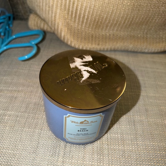 Bath & Body Works White Barn TIKI BEACH 3-Wick 14.5 Oz Scented Candle - Picture 5 of 5